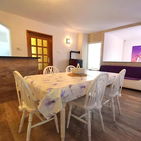Ferienhaus Holiday Nikola Malinska