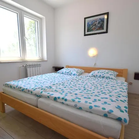 Holiday Nikola 펜션 *