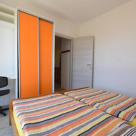 Holiday Nikola 펜션