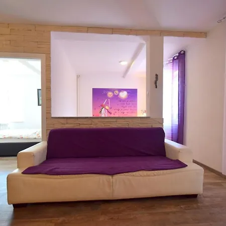 펜션 Holiday Nikola