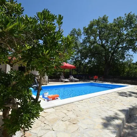 Holiday Nikola Malinska